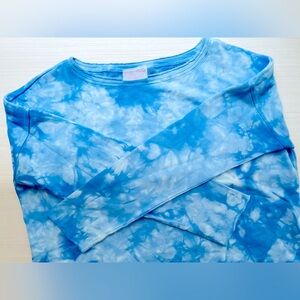 Like New! Betsey Johnson Blue Tie-Dye French Terry Cloth Cotton Top. Size M.